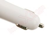 White car charger with dual usb - 12-24V